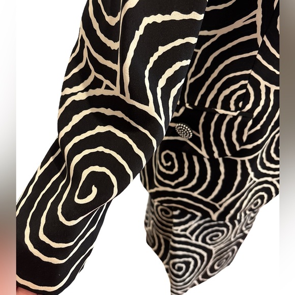 80s 2 PC GILLIAN SILK BLACK & WHITE ABSTRACT DESIGN FITTED BLAZER & SKIRT SZ 14 - Picture 6 of 12